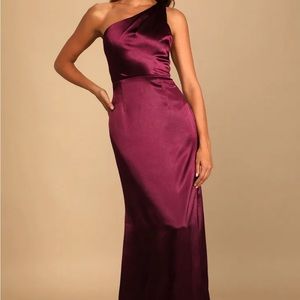 NWT Lulu's burgundy satin one-shoulder maxi dress
